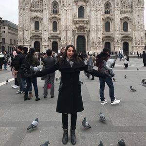 Meet your Posher, Nadia